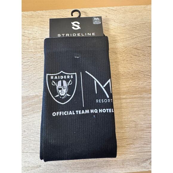 Las Vegas Raiders Strideline Socks - Picture 2 of 6